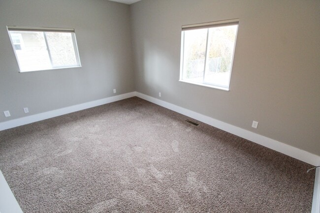 Building Photo - 2108 W Montgomery Ave