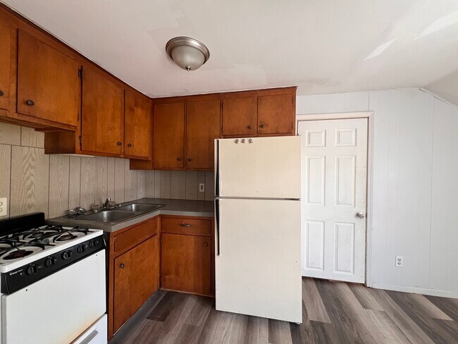 Building Photo - 2634 N Michigan Ave