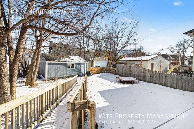 Building Photo - 1410 N Sheridan Ave