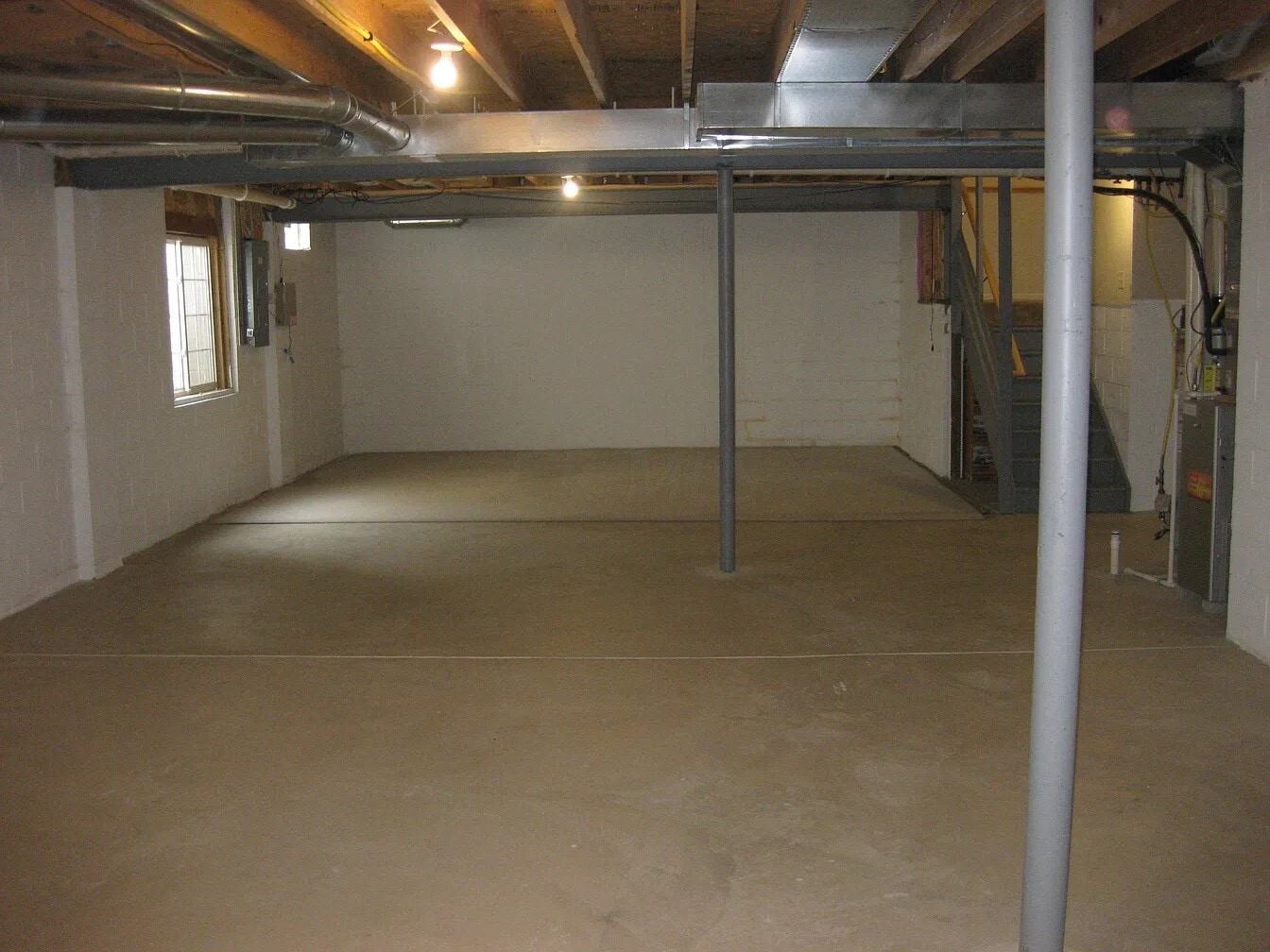 Building Photo - 5737 Sugarwood Dr