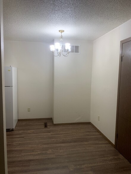 Building Photo - 1718 14th Ave W