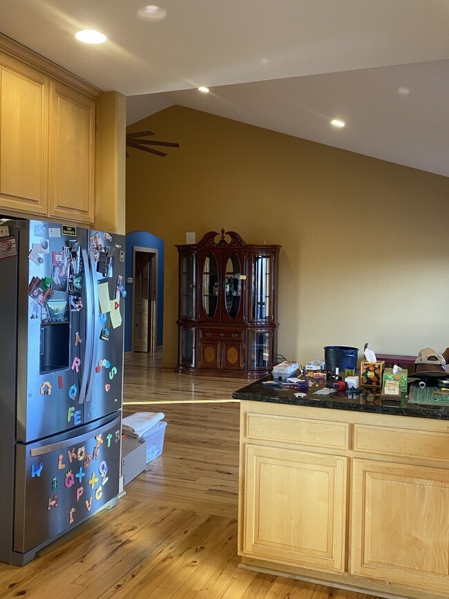 Building Photo - 115 Gold Rush Trail