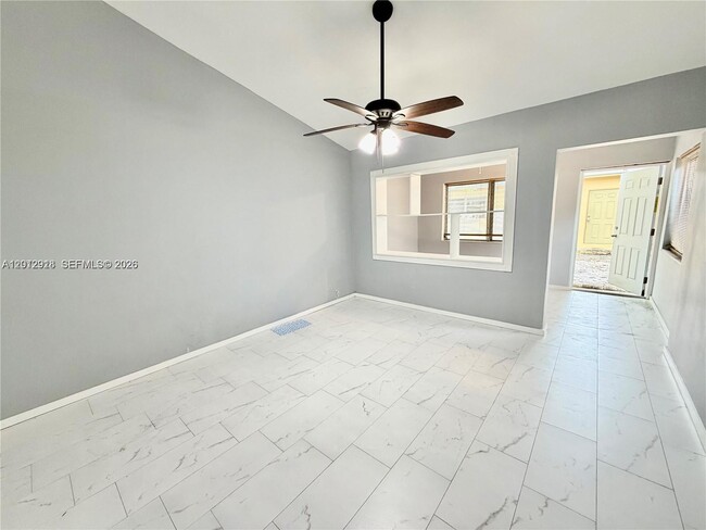 Building Photo - 836 NW 12th Terrace