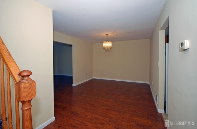 Building Photo - 21 Rosewood Ct