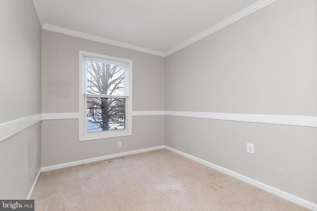 Building Photo - 7438 Emerald Dr