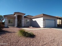 Building Photo - 4995 E Somerset Dr