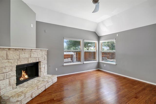 Building Photo - 9709 Lovers Ln