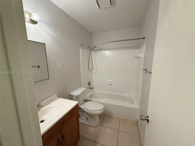 Building Photo - 10835 NW 45th St