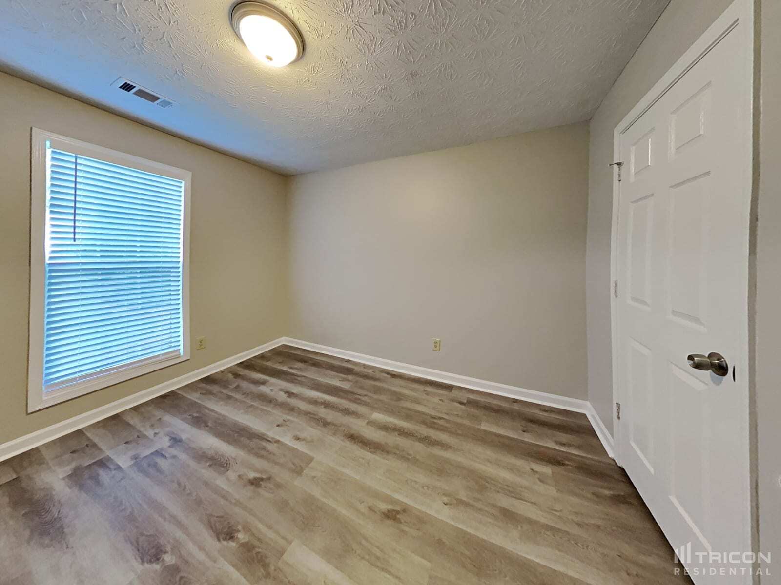 Building Photo - 3734 Windy Hill Dr SE