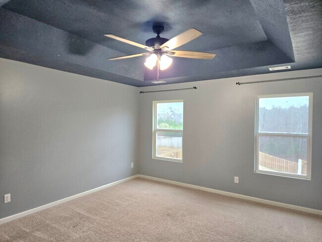 Building Photo - 3222 Alexandria Dr