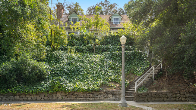 Building Photo - 12060 Laurel Terrace Dr