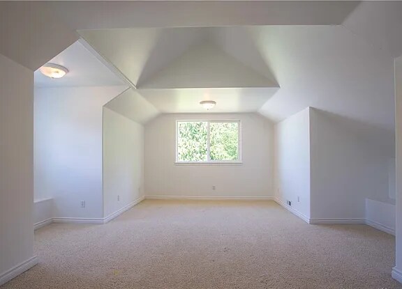 Building Photo - 4402 D St