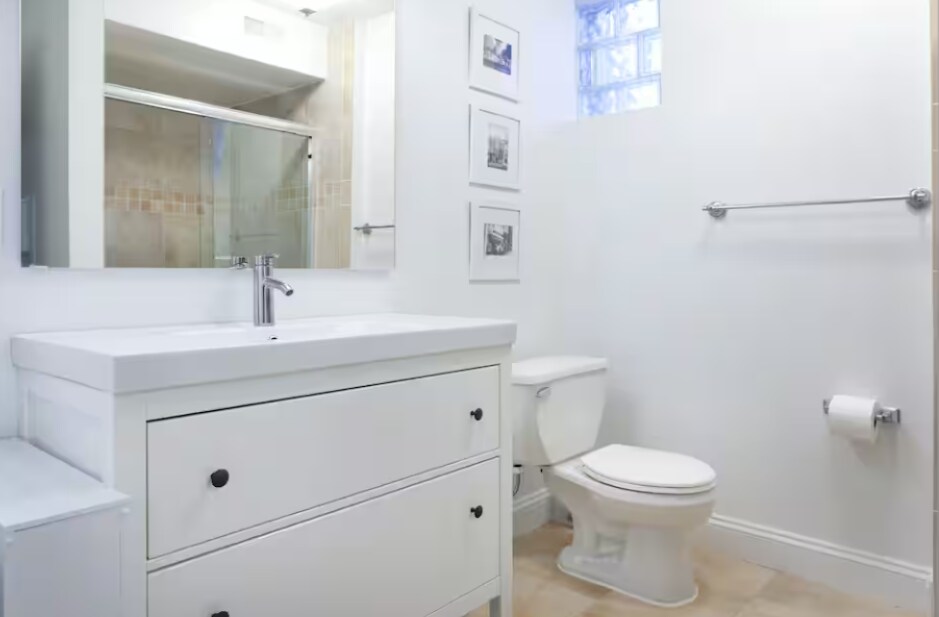 Building Photo - 4745 Massachusetts Ave NW