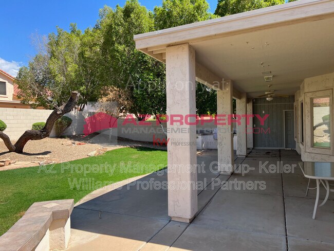 Building Photo - 5822 W Charter Oak Rd