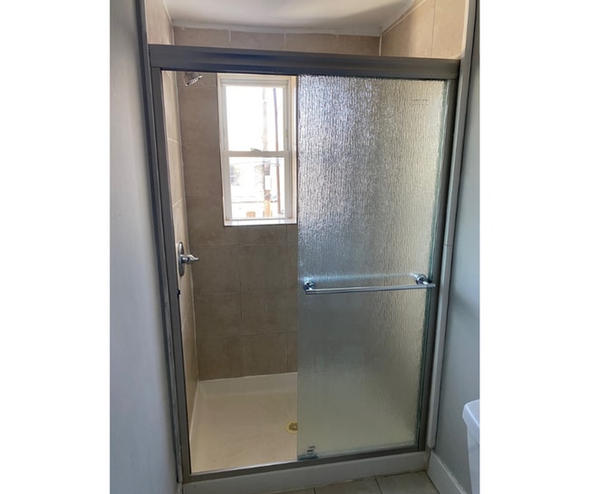 Building Photo - 1255 Sargeant St