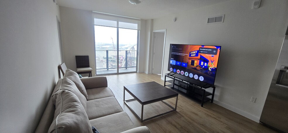 Building Photo - 60 NE 14th St