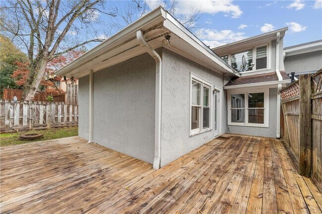 Building Photo - 1486 Briaroaks Trail NE