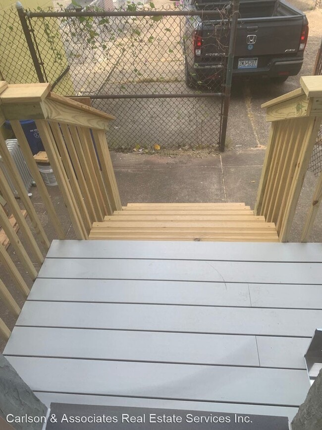 Building Photo - 1 br, 1 bath House - 338 Pearl st