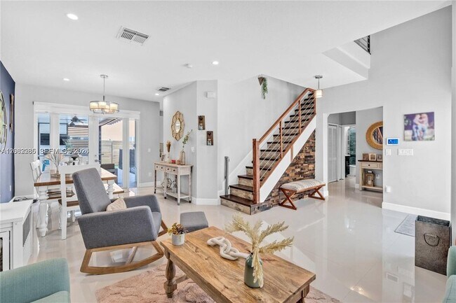 Building Photo - 15878 SW 61st Way