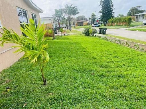 Building Photo - 2844 SW 3rd Ct