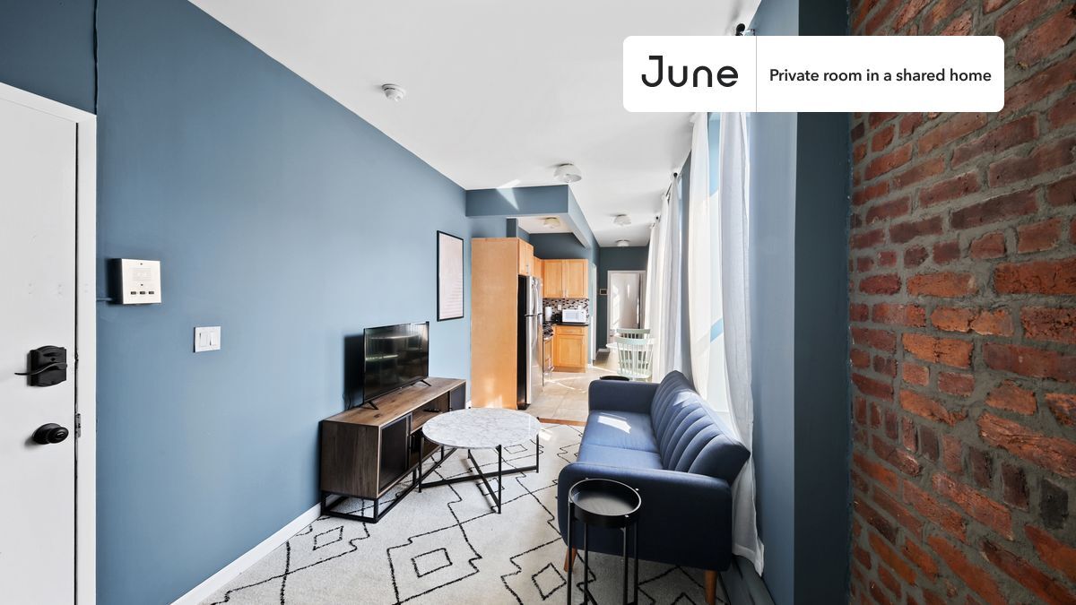 Building Photo - Room in Shared 2 bed/1 bath home
