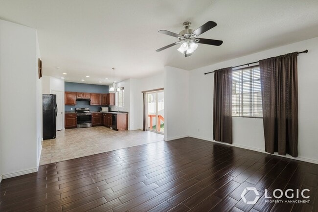 Building Photo - 7673 Decrescendo Dr