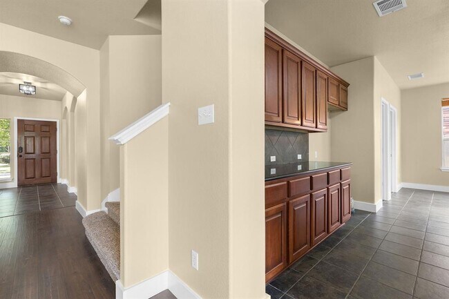 Building Photo - 10128 Channel Island Dr