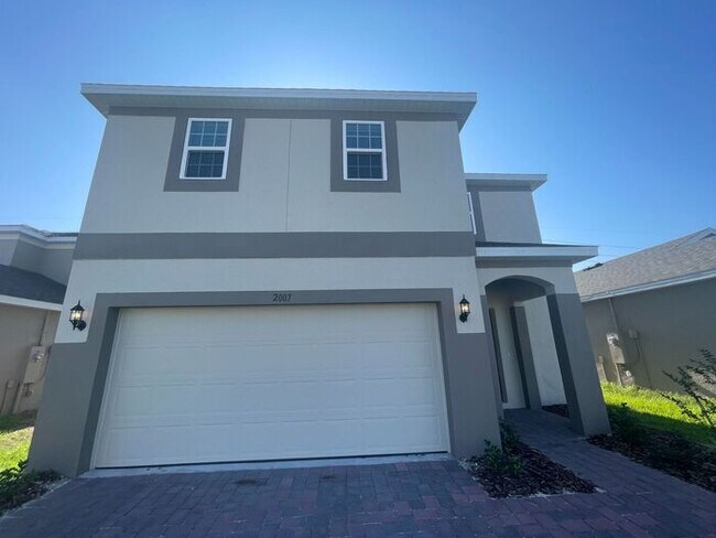 Building Photo - 2007 Handsome Hl Ln