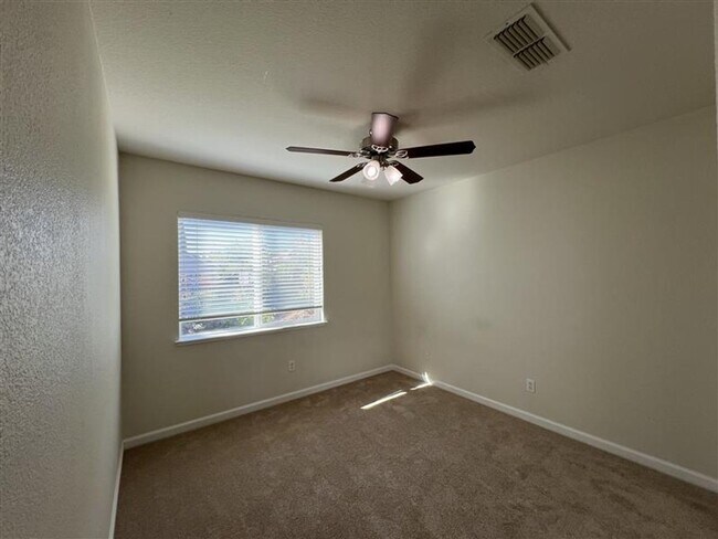 Building Photo - 2249 Zittel Dr