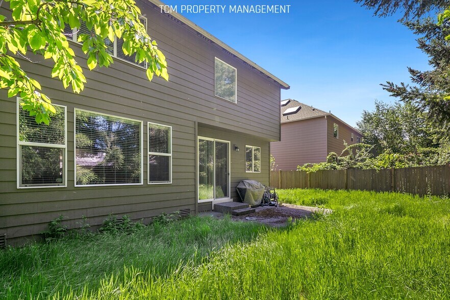 Building Photo - 717 170th Pl SW