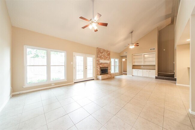 Building Photo - 11407 Briar Rose Dr