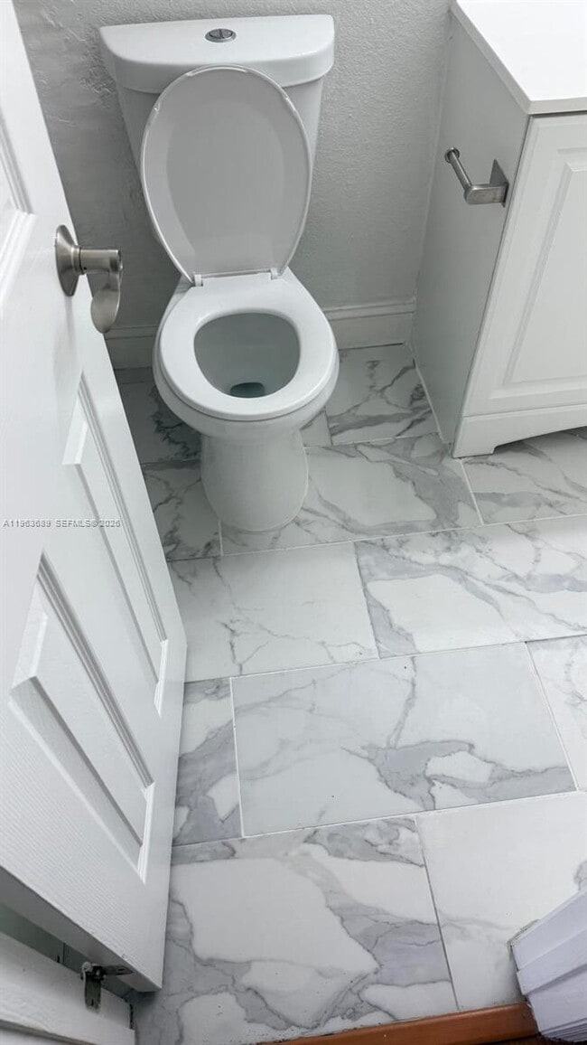 Building Photo - 13060 Vista Isles Dr