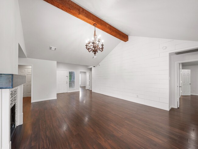 Building Photo - 22227 Eagle Meadow Dr