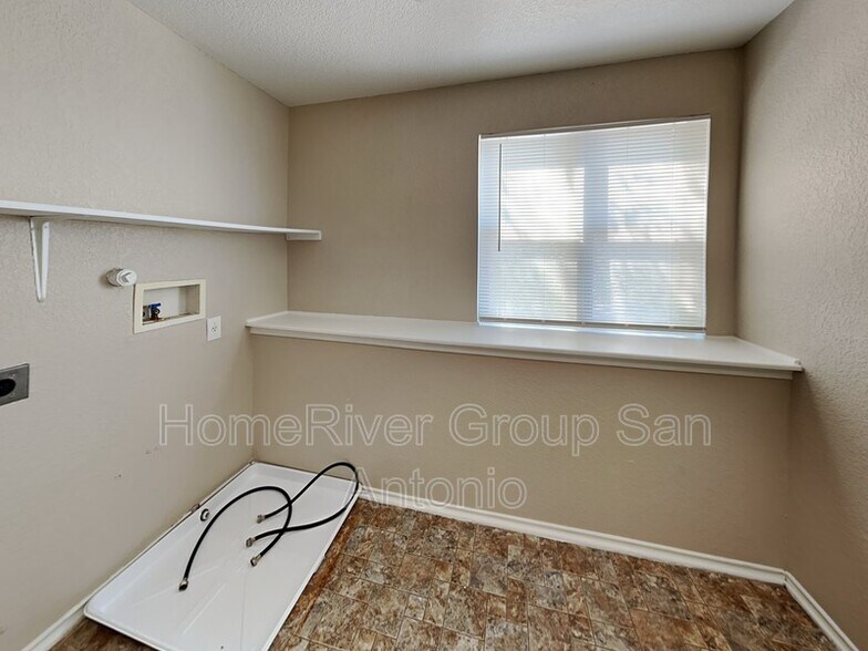 Building Photo - 51 Kenrock Ridge