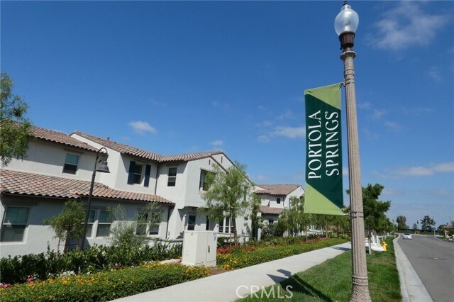 Building Photo - 119 Messenger