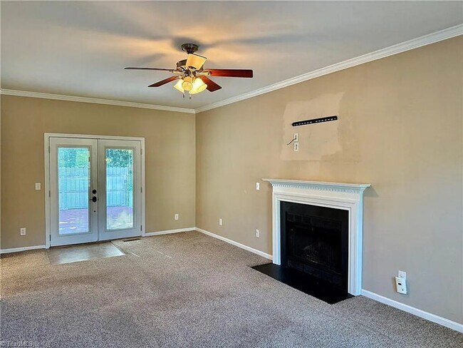 Building Photo - Earn Wealth While Leasing - Like a Homeown...
