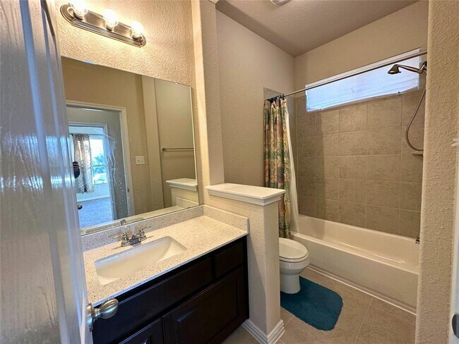 Building Photo - 3117 Hidalgo Loop