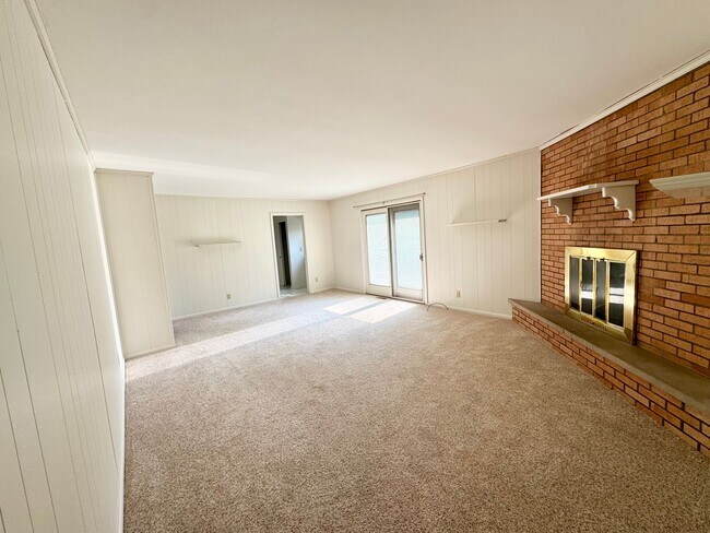 Building Photo - West Lafayette Schools Beautiful Home, Att...