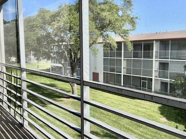 Building Photo - 251 Brighton Dr