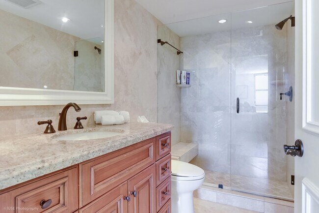 Building Photo - 651 Okeechobee Blvd