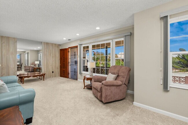 Building Photo - A San Diego Home with a Pool? Yes please!
