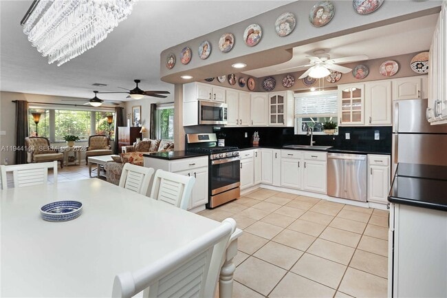 Building Photo - 1247 Washington St