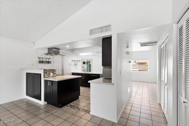 Building Photo - 667 W Pecos Ave