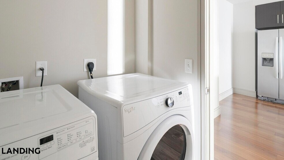 Building Photo - 1414 Wood Hollow Dr