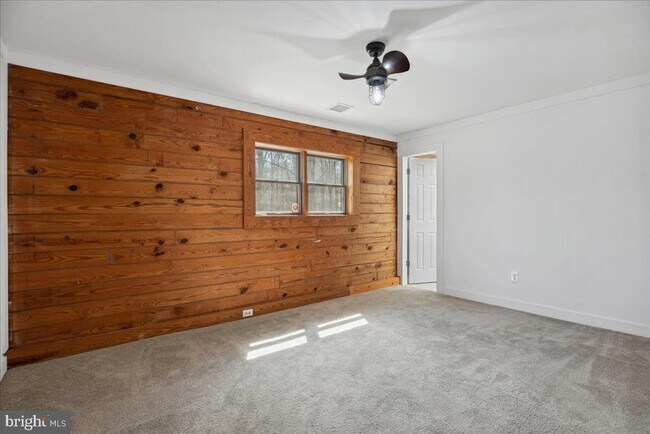 Building Photo - 2200 Blanchard Pl