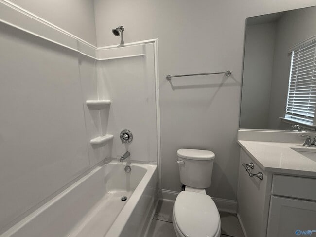 Building Photo - 22882 Ansley Dr
