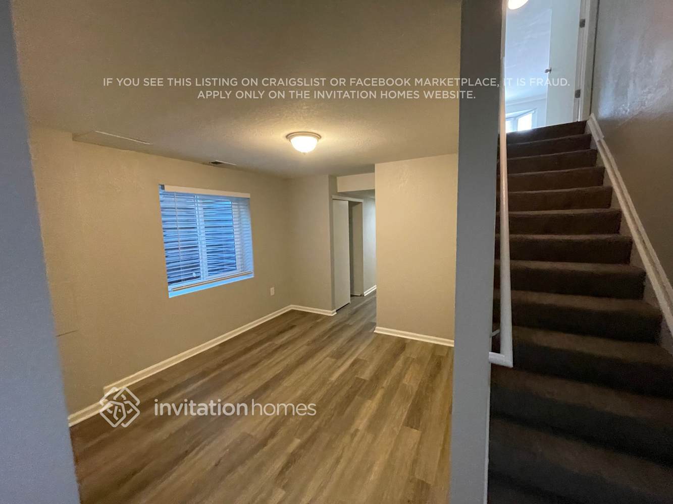 Building Photo - 4892 N Silverlace Dr