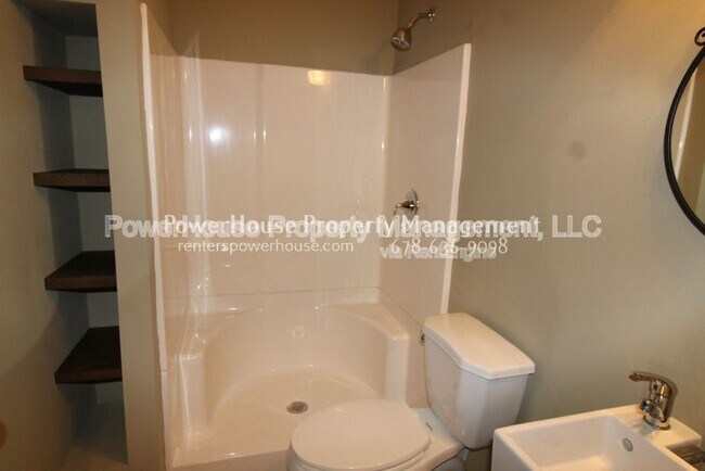 Building Photo - 7058 Elmwood Ridge Ct