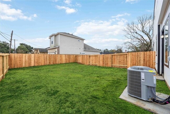 Building Photo - 8103 Calhoun Rd