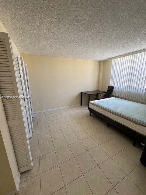 Building Photo - 1833 S Ocean Dr